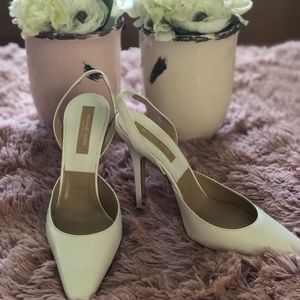 MICHAEL KORS WHITE STILETTOS